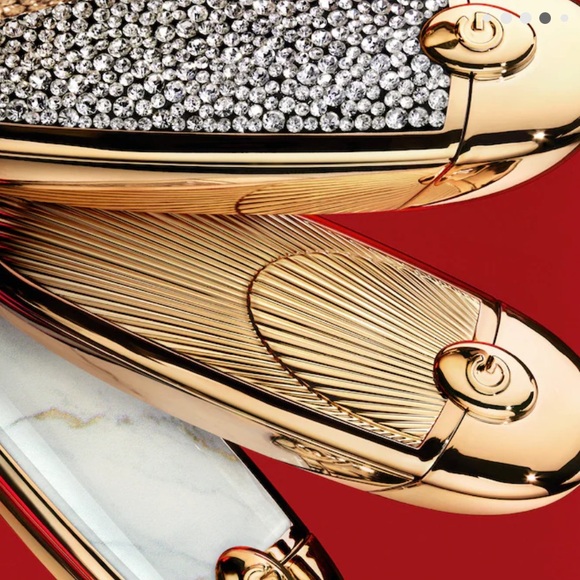 GUERLAIN
Rouge G Customizable Case Only - Picture 3 of 5